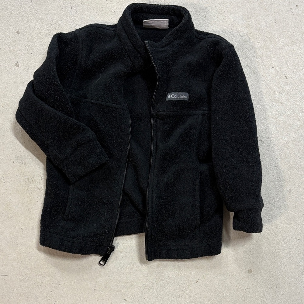 Columbia Kids Black Fleece Puffer Jacket
